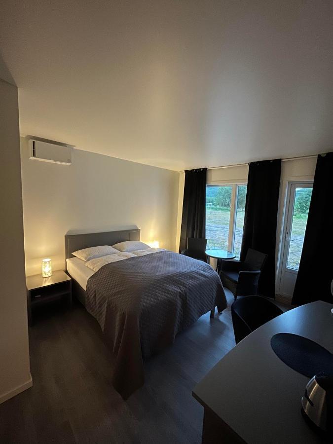 Senja Living Aparthotel Stonglandseidet ภายนอก รูปภาพ