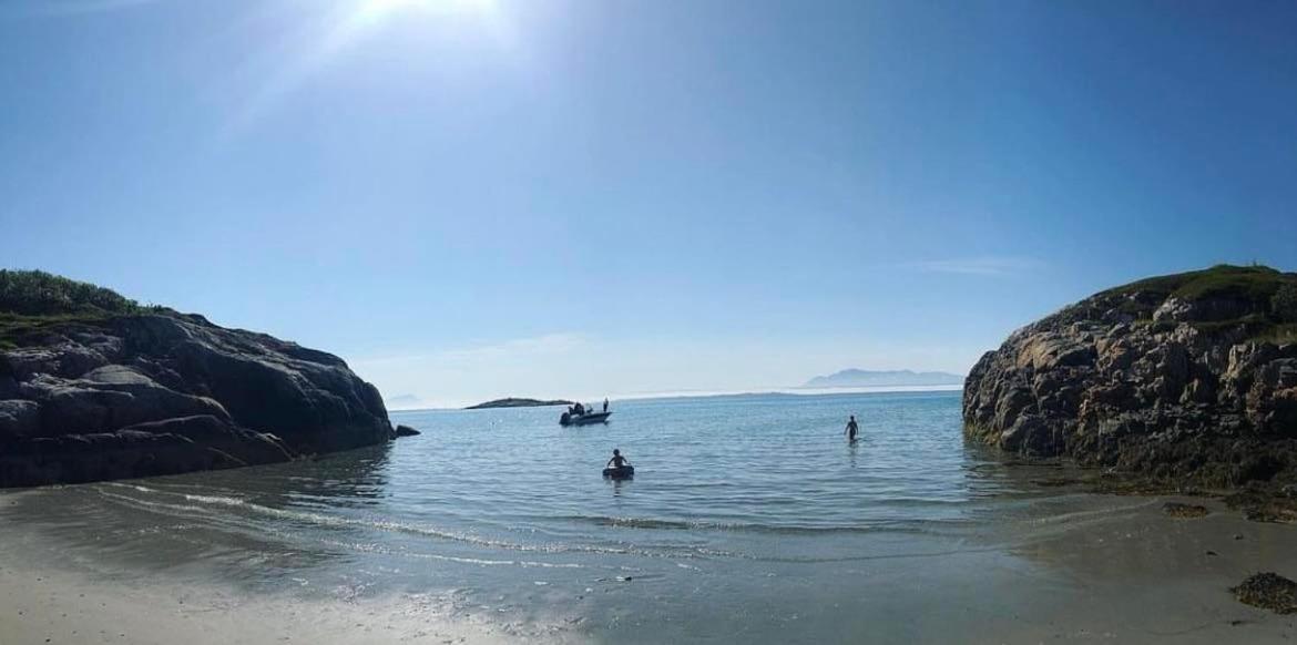 Senja Living Aparthotel Stonglandseidet ภายนอก รูปภาพ
