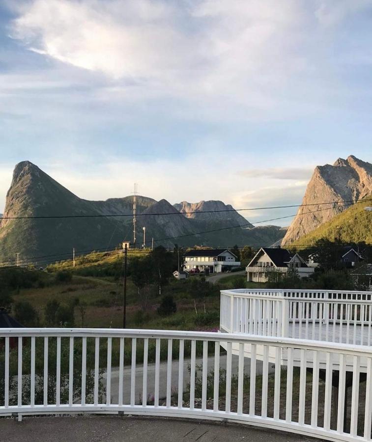 Senja Living Aparthotel Stonglandseidet ภายนอก รูปภาพ