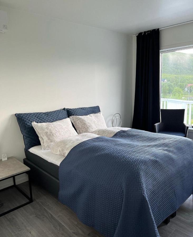 Senja Living Aparthotel Stonglandseidet ภายนอก รูปภาพ