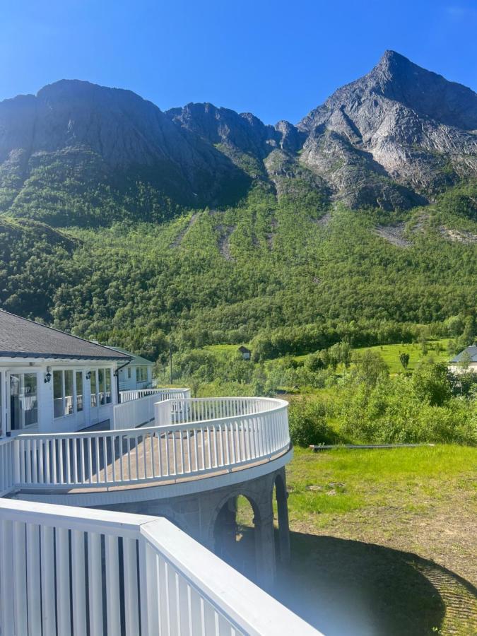 Senja Living Aparthotel Stonglandseidet ภายนอก รูปภาพ